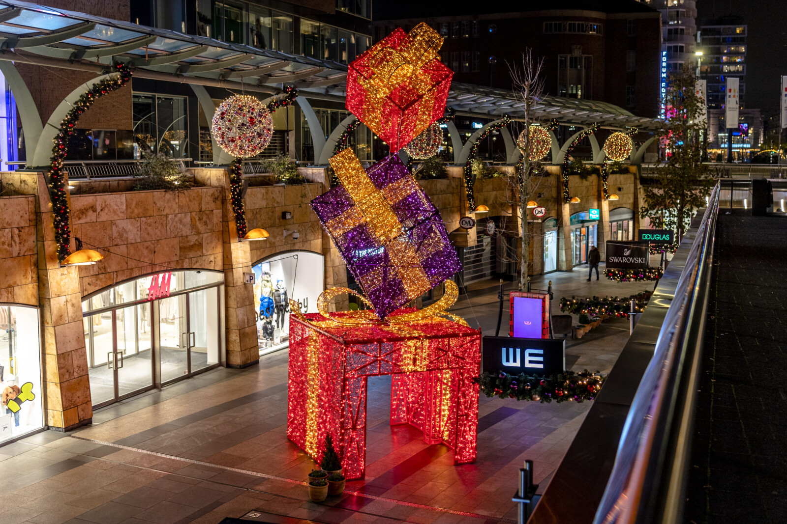 Cadeautjes kerstverlichting Koopgoot Rotterdam Centrum Jan Kok